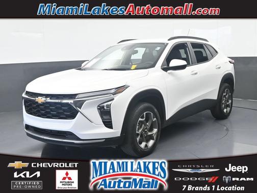 Summit White 2024 Chevrolet Trax LT