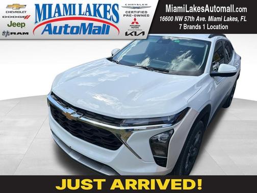 Summit White 2024 Chevrolet Trax LT