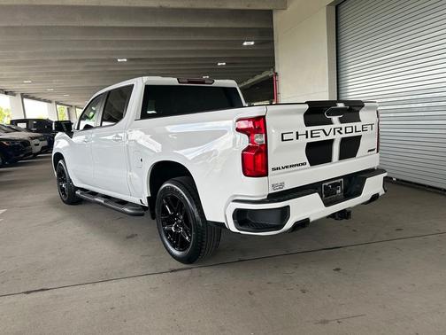 Summit White 2023 Chevrolet Silverado 1500 RST