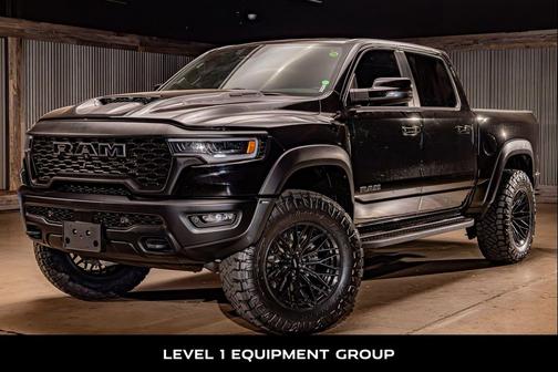 Diamond Black Crystal Pearlcoat 2025 RAM 1500 RHO Crew Cab 4x4 5'7' Box