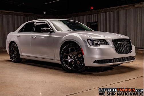 2021 Chrysler 300 Touring