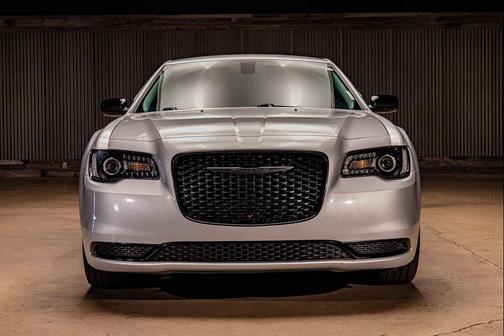 2021 Chrysler 300 Touring