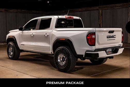 2023 GMC Canyon AT4