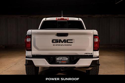 2023 GMC Canyon AT4