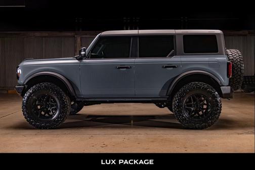 Azure Gray Metallic Tri-Coat 2024 Ford Bronco Wildtrak