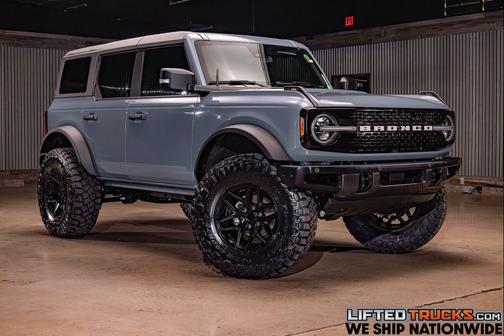 Azure Gray Metallic Tri-Coat 2024 Ford Bronco Wildtrak