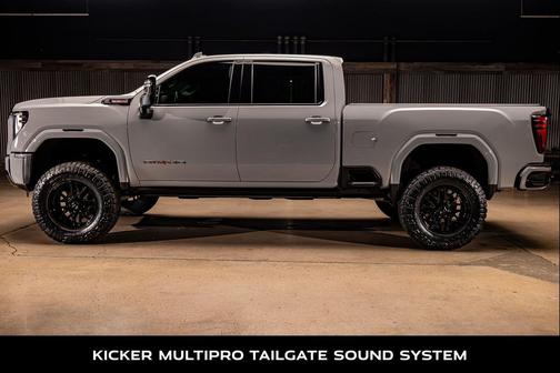 2024 GMC Sierra 2500 AT4