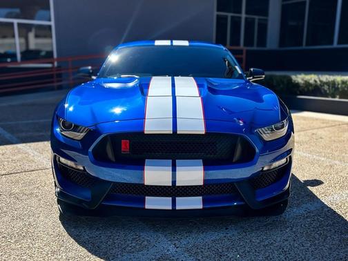 2017 Ford Shelby GT350 Base