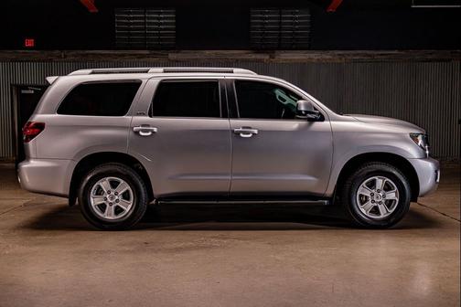 Silver Sky Metallic 2019 Toyota Sequoia SR5