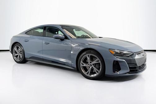 2022 Audi e-tron GT Premium Plus