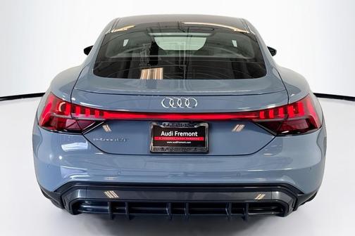 2022 Audi e-tron GT Premium Plus