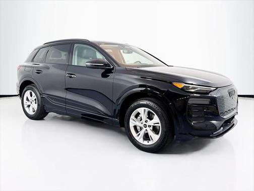 2025 Audi Q6 e-tron Premium
