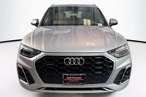 2022 Audi Q5 45 S line Premium