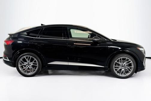 2025 Audi Q4 e-tron Sportback Premium Plus 55 quattro