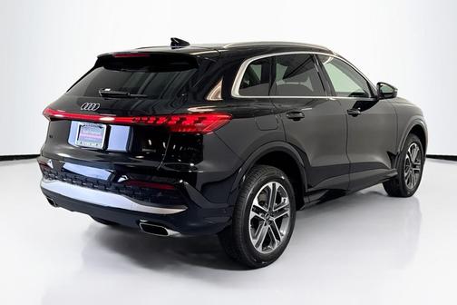 2025 Audi Q5 Premium