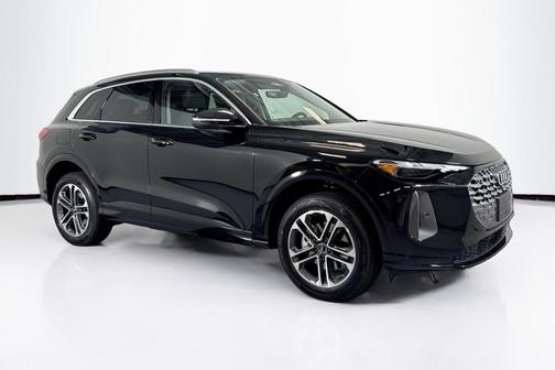2025 Audi Q5 Premium