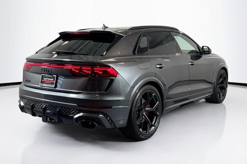2026 Audi RS Q8 4.0T