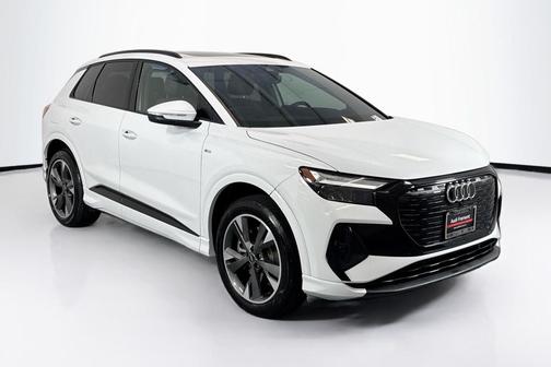 Glacier White Metallic 2024 Audi Q4 e-tron Premium 50 quattro