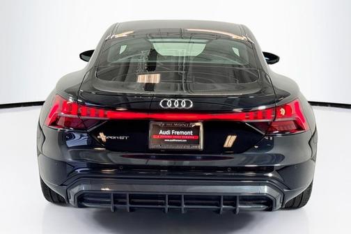2022 Audi e-tron GT Premium Plus