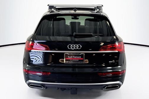 Mythos Black Metallic 2025 Audi Q5 55 S line Premium Plus