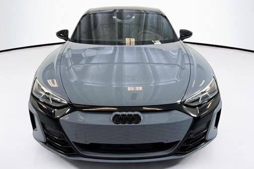 2022 Audi RS e-tron GT quattro
