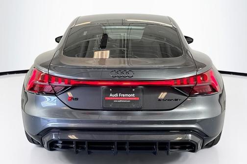 2023 Audi RS e-tron GT quattro