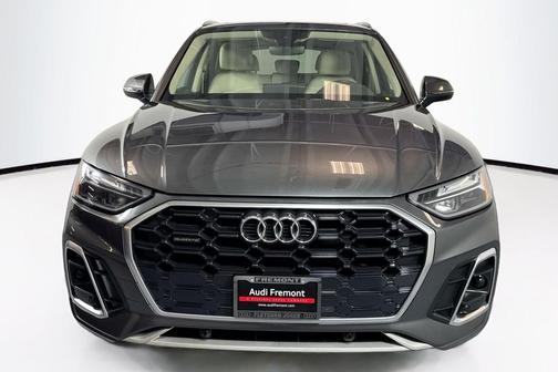 DAYTONA GRAY 2022 Audi Q5 45 S line Premium
