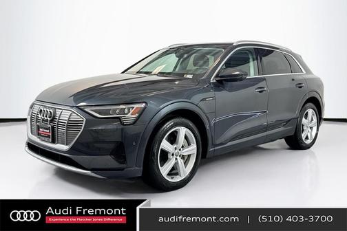 2019 Audi e-tron Premium Plus