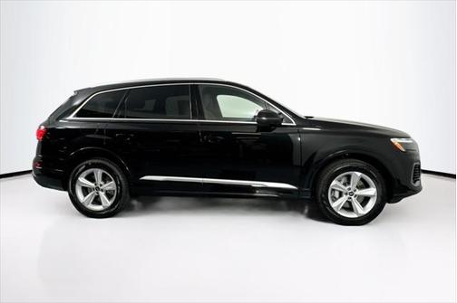 2025 Audi Q7 55 Premium