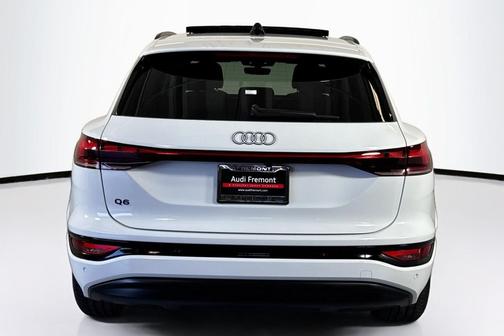 2025 Audi Q6 e-tron Premium