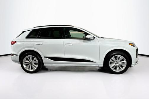 2025 Audi Q6 e-tron Premium