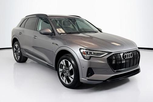 2021 Audi e-tron Premium