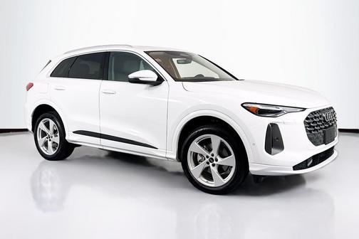 2025 Audi Q5 Premium Plus