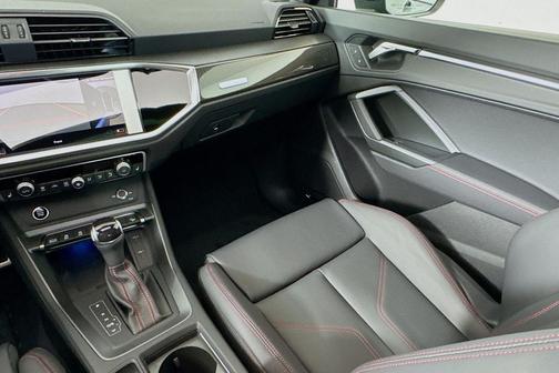 2025 Audi Q3 45 S line Premium Plus
