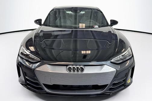 2022 Audi e-tron GT Prestige