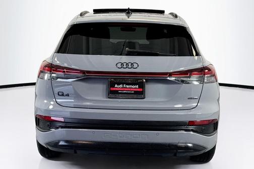 2024 Audi Q4 e-tron Premium Plus 55 quattro