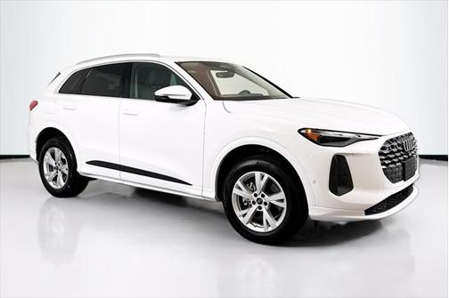 2025 Audi Q5 Premium