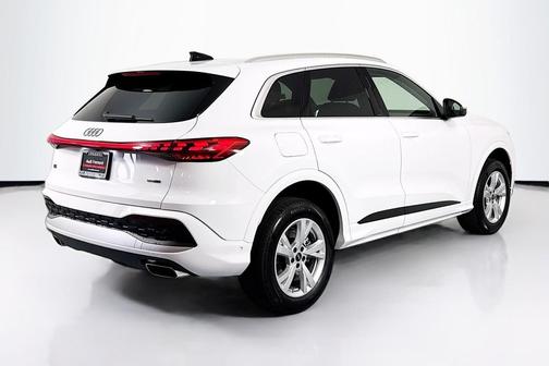 2025 Audi Q5 Premium