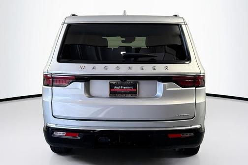 2023 Jeep Wagoneer Series II 4x2