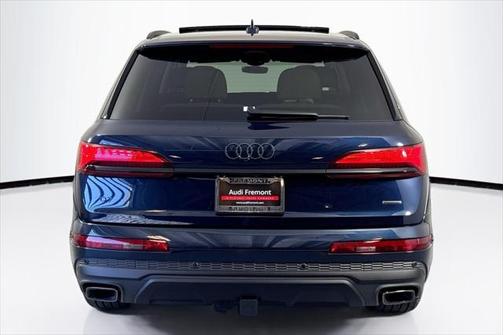 2025 Audi Q7 55 Premium Plus