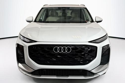 2026 Audi Q3 S line