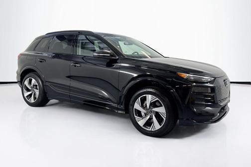 2025 Audi Q6 e-tron Premium Plus quattro