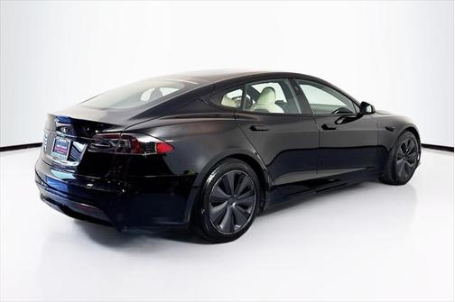 2022 Tesla Model S Dual Motor All-Wheel Drive