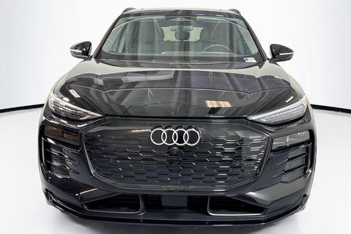 2025 Audi Q6 e-tron Prestige quattro