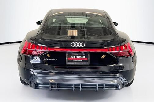 2023 Audi e-tron GT Premium Plus quattro