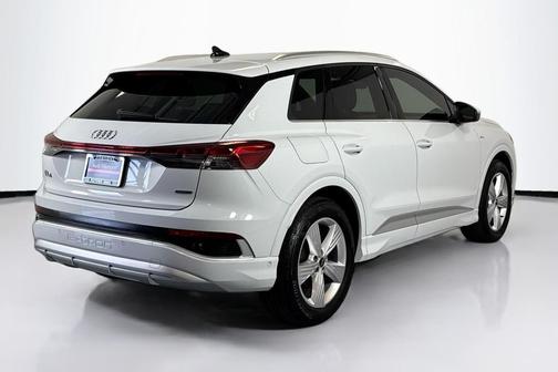 2024 Audi Q4 e-tron Premium Plus 55 quattro
