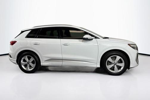 2024 Audi Q4 e-tron Premium Plus 55 quattro