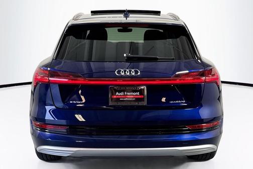 2023 Audi e-tron Premium Plus quattro