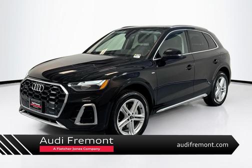 Mythos Black Metallic 2023 Audi Q5 55 S line Premium
