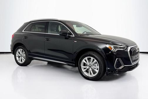 2025 Audi Q3 Premium 45 TFSI S line quattro Tiptronic